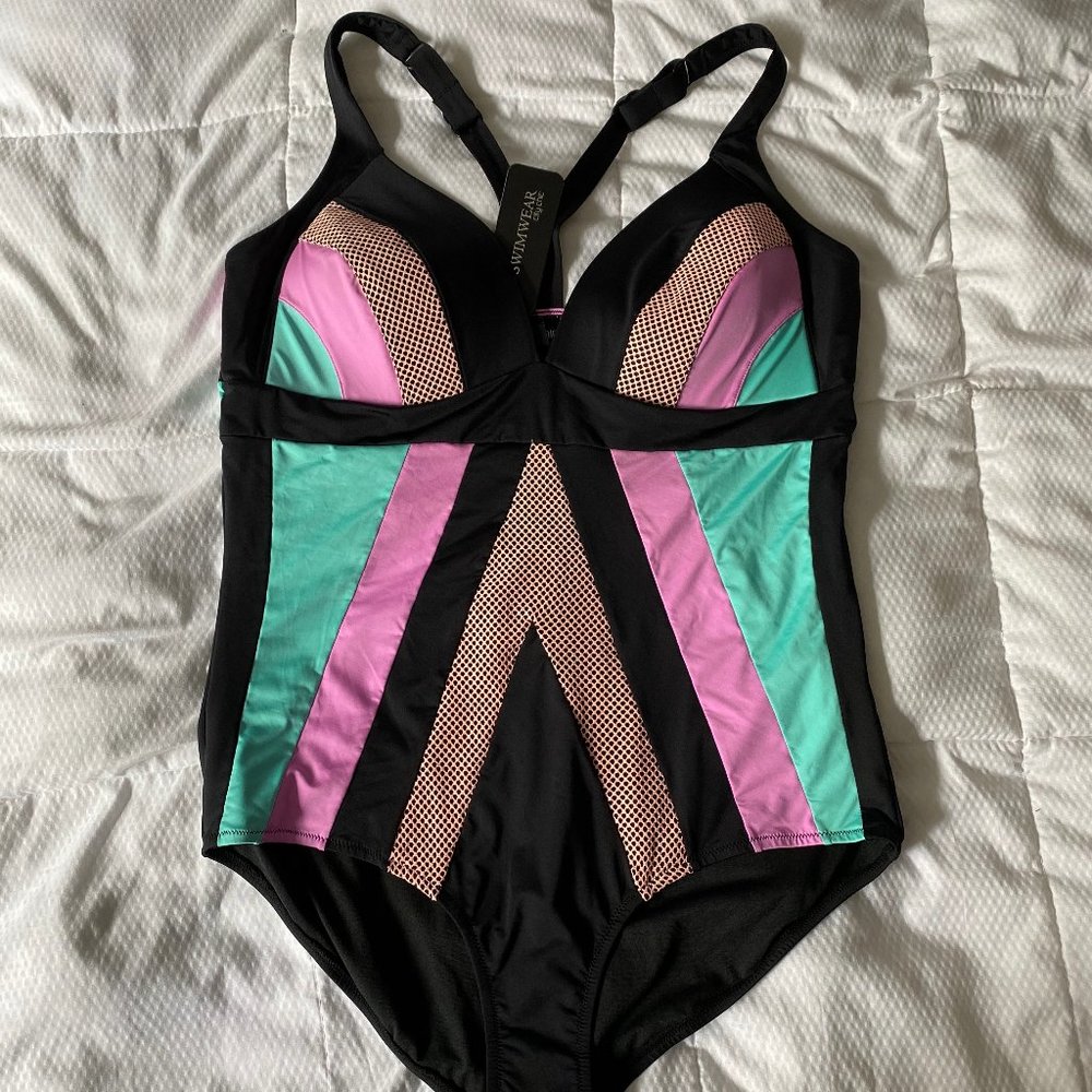NWT | City Chic Colorblock Swimsuit (Size 18)